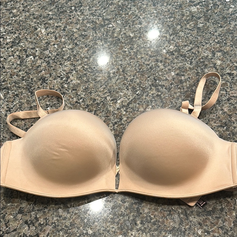 Victorias secret bombshell bra convertible to strapless